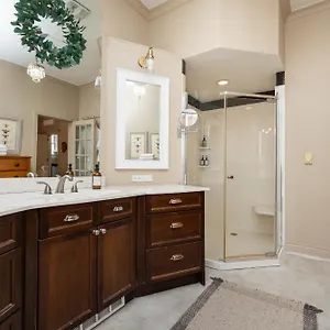 https://no-5-east.winnipeg-hotels.net